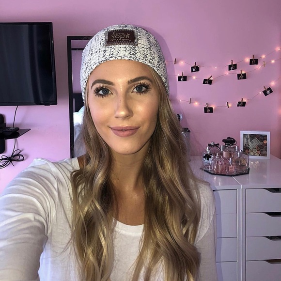 Meet your Posher, Leah - Picture 1 of 1